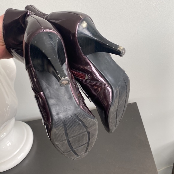 Metallic Eggplant Pointed Toe Booties - Picture 4 of 7